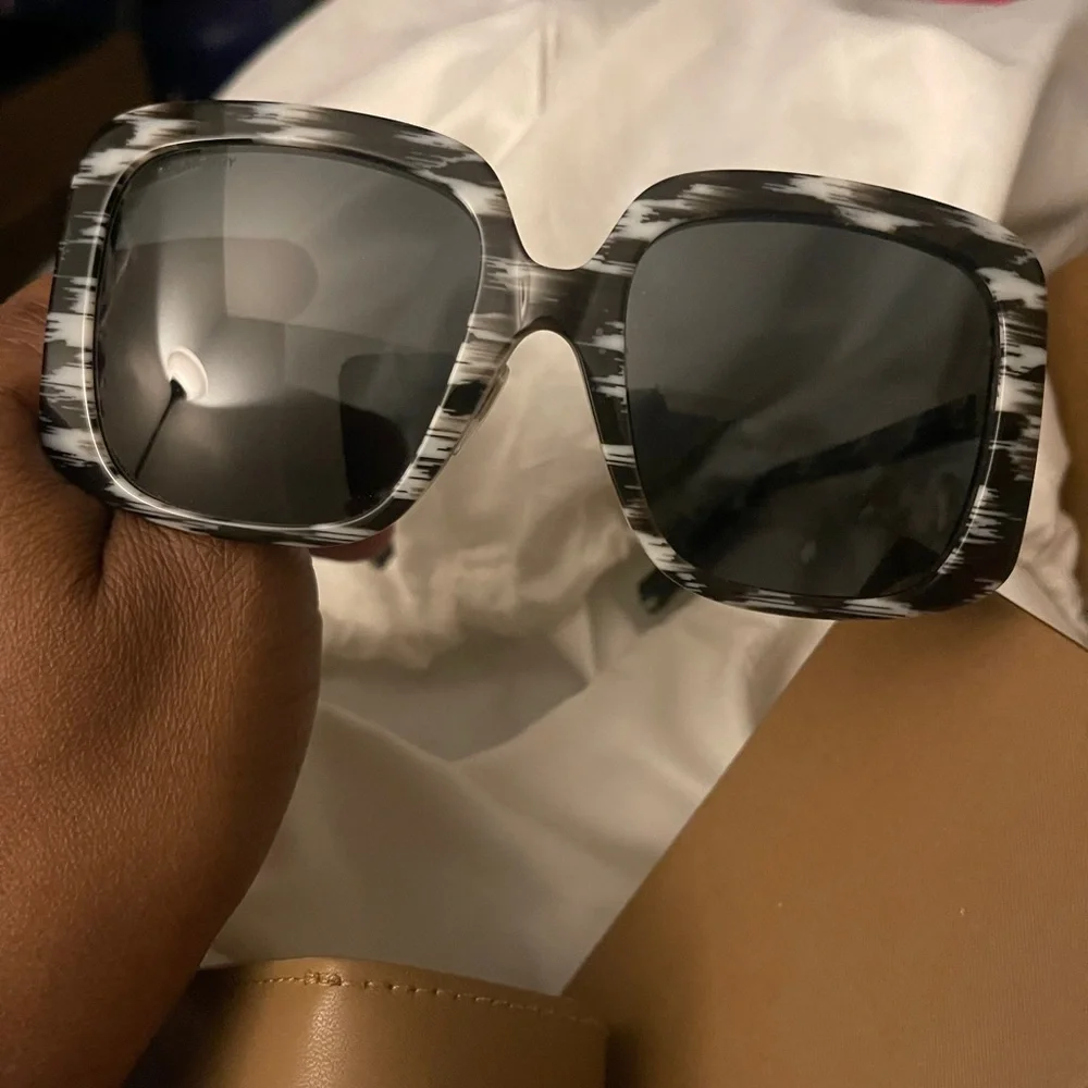 Burberry Penelope BE4363F 397887 Sunglasses Women's White/BlK/DRK Grey 55mm NEW